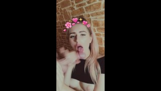 The neighbor unexpectedly came to visit and I fucked him while snapchat record story